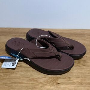 Brand new Men's Heydude Finn Flip Sandals - Comfortable
